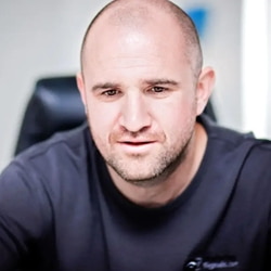 image of Gareth Hoyle